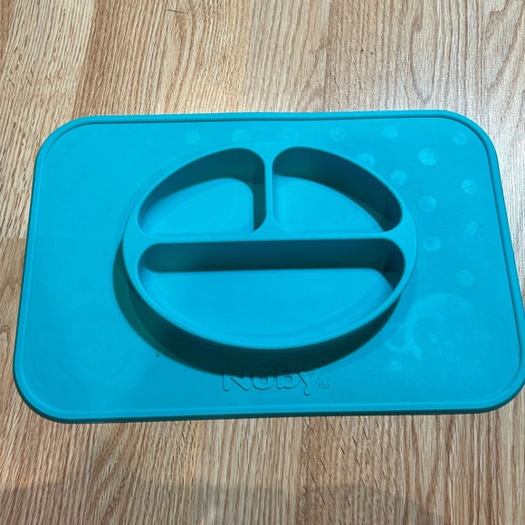 Nuby Suction Baby Plate Toddler Feeding Placemat Divided Sections Aqua Blue - Picture 1 of 1